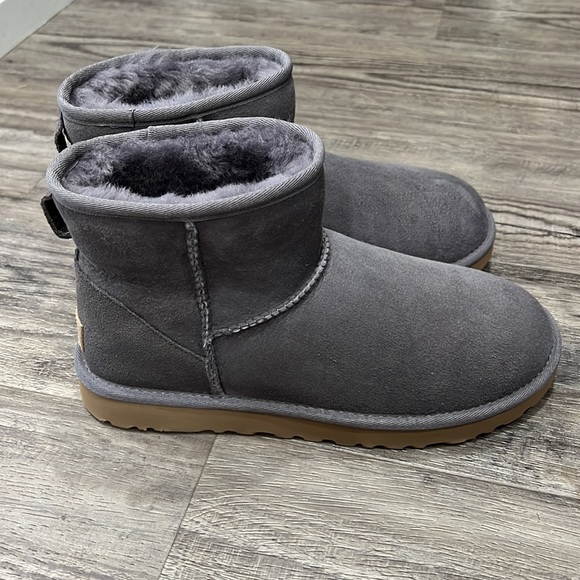 New UGG Gray Classic Mini Boots - Picture 3 of 10
